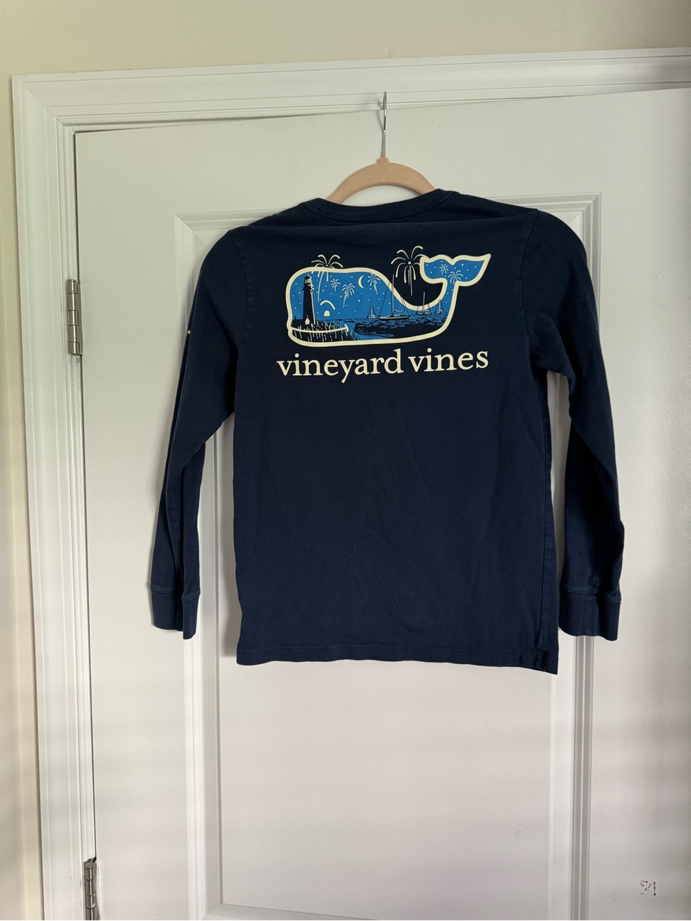 Vineyard Vines shirt size 8/10 - Picture 4 of 5